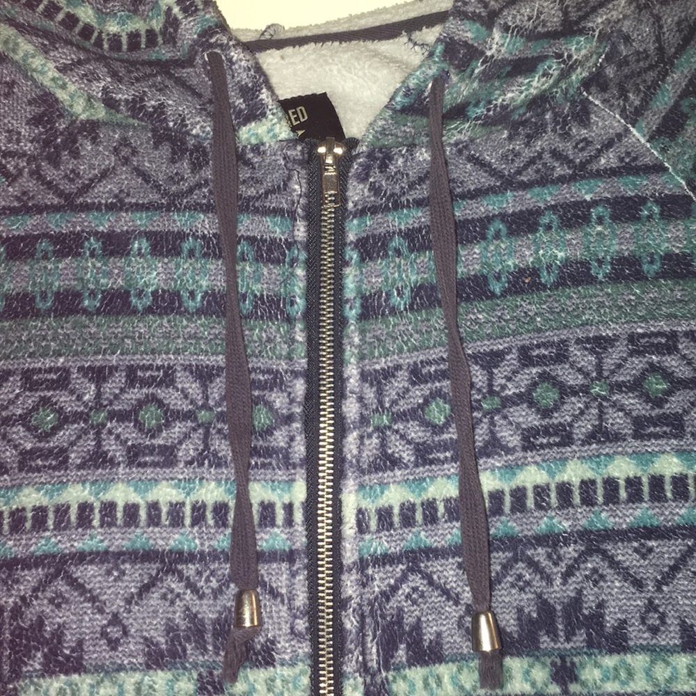 Jacket - Picture 2 of 8